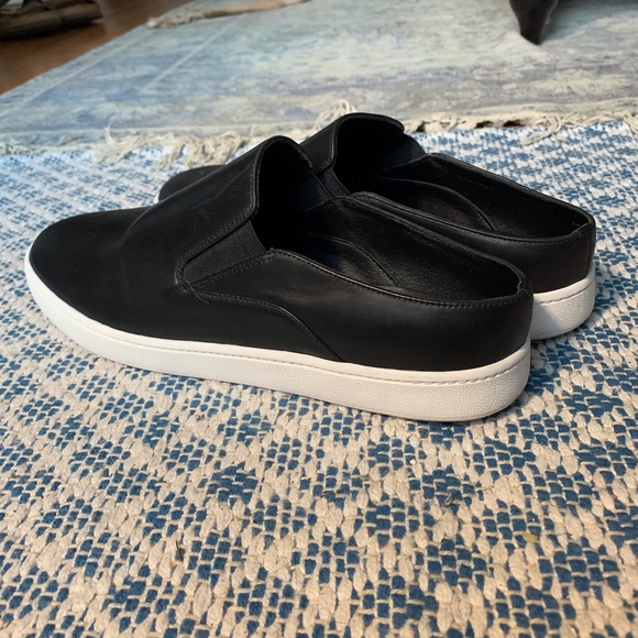 *PRICE DROP*  Vince black leather slip-ons size 9 - Picture 5 of 6